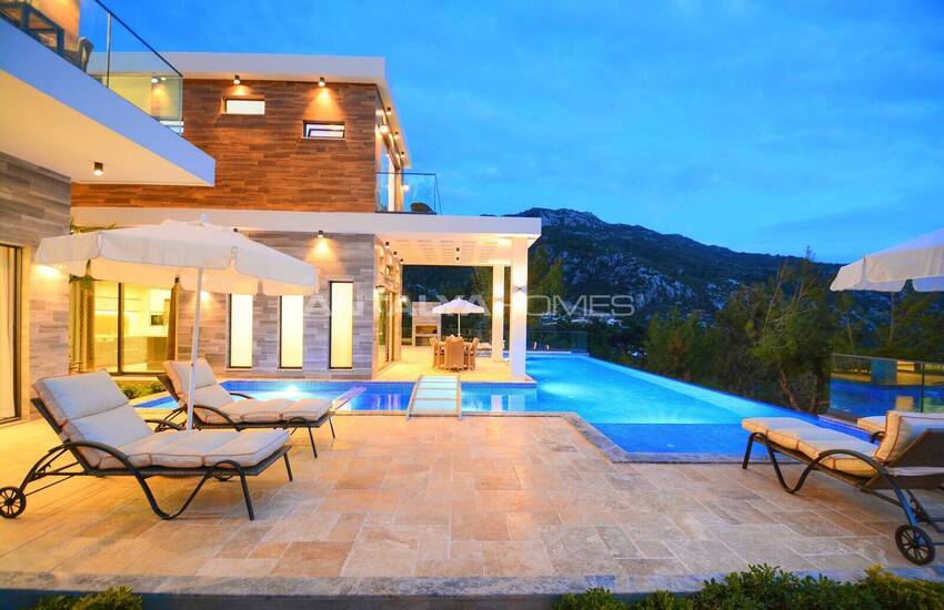Villa Mit 2485 Qm Grundstück In Antalya Kalkan 11