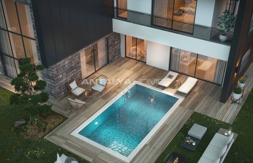 Huizen Met Hoge Veiligheid In Complex Met Paniekkamer In Antalya