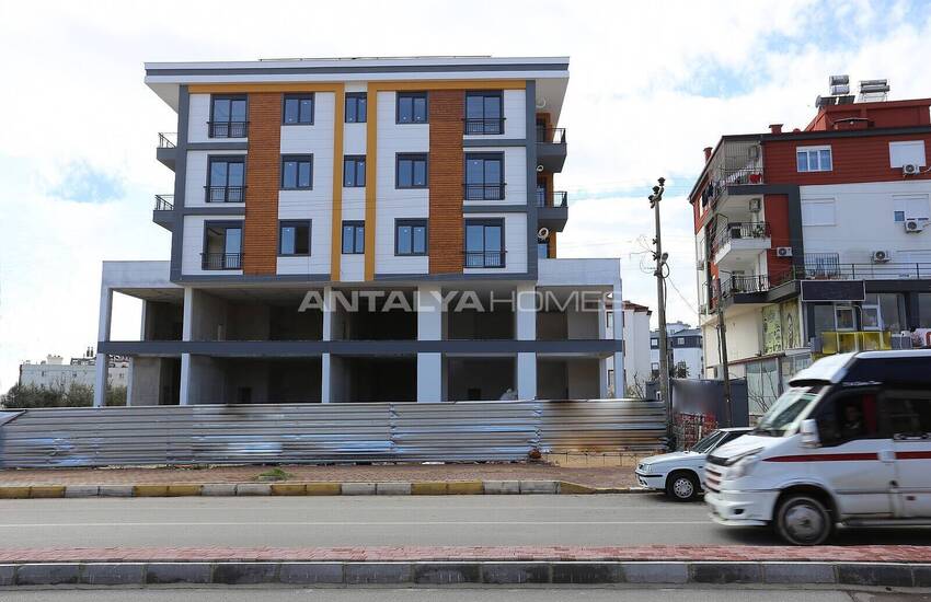 Middelste Verdieping Appartementen Dicht Staatsziekenhuis In Antalya