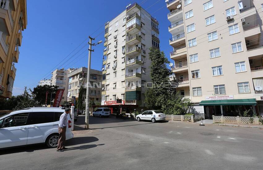 Antalya Muratpaşa'da Tadilatlı Ferah İç Mekanlı 3+1 Daire 4