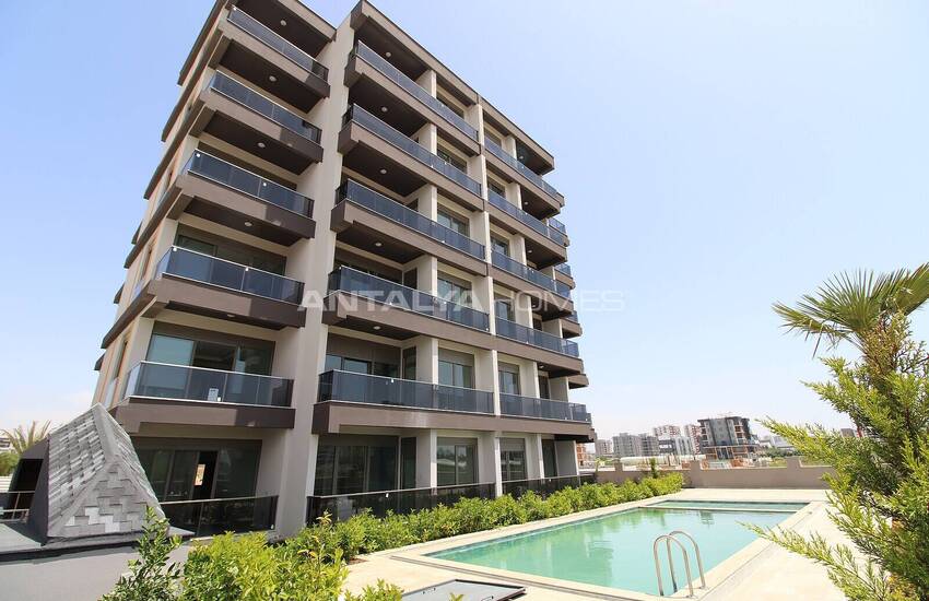 Appartements Prêts À Emménager Dans Une Résidence À Aksu Antalya