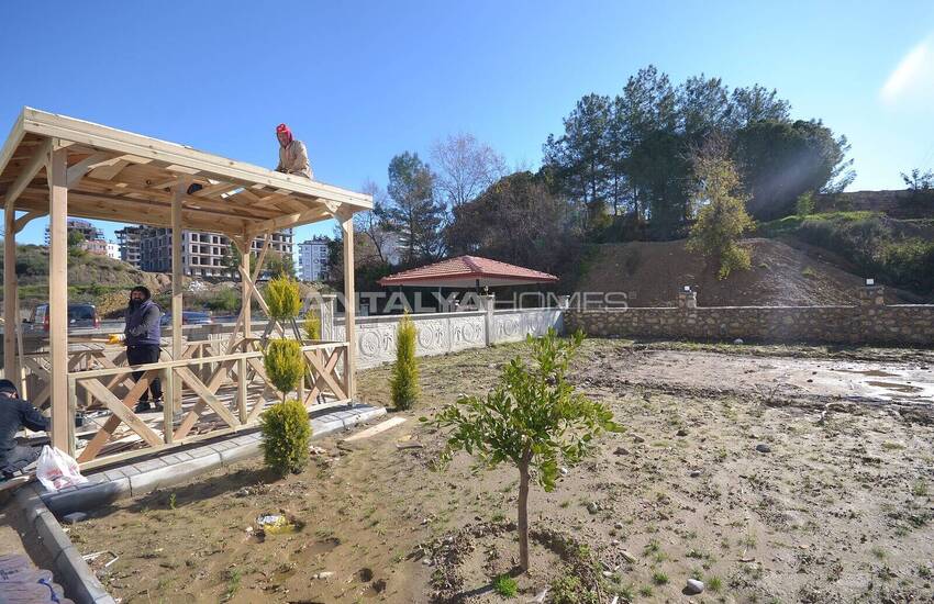 Property Within Walking Distance of the Avsallar Beach in Alanya 8