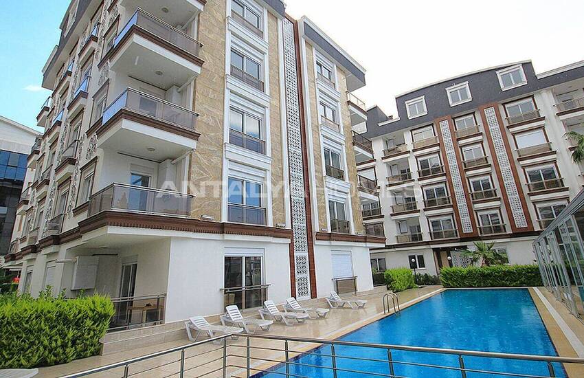 Spacious Apartment in a Secure Complex in Hurma Antalya