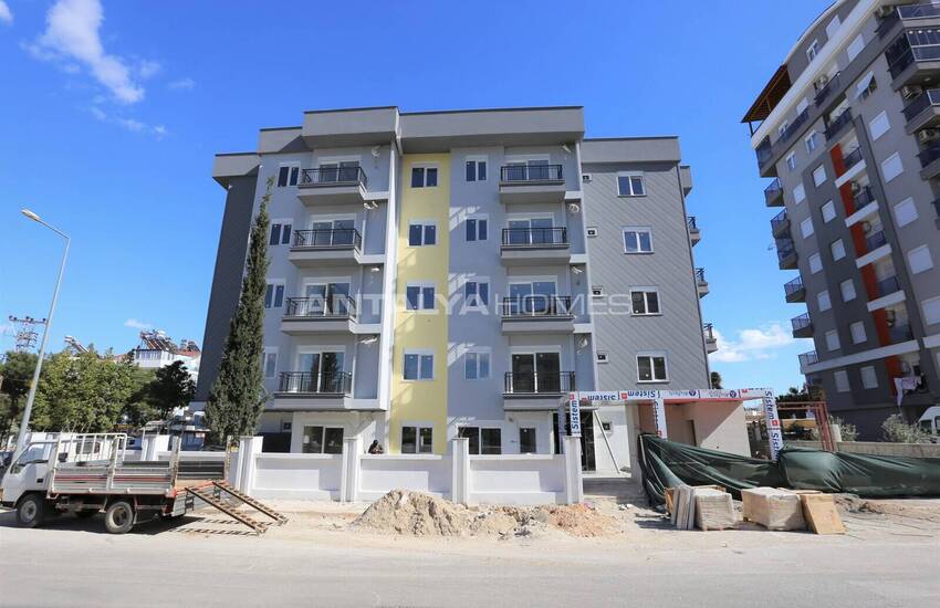 آپارتمان های مدرن در یک مجتمع با استخر نزدیک به تراموا در کپز 2