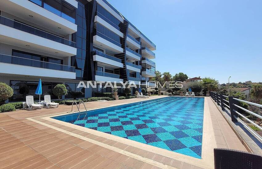 Sea-view Chic Apartment in a Luxury Complex in Alanya
