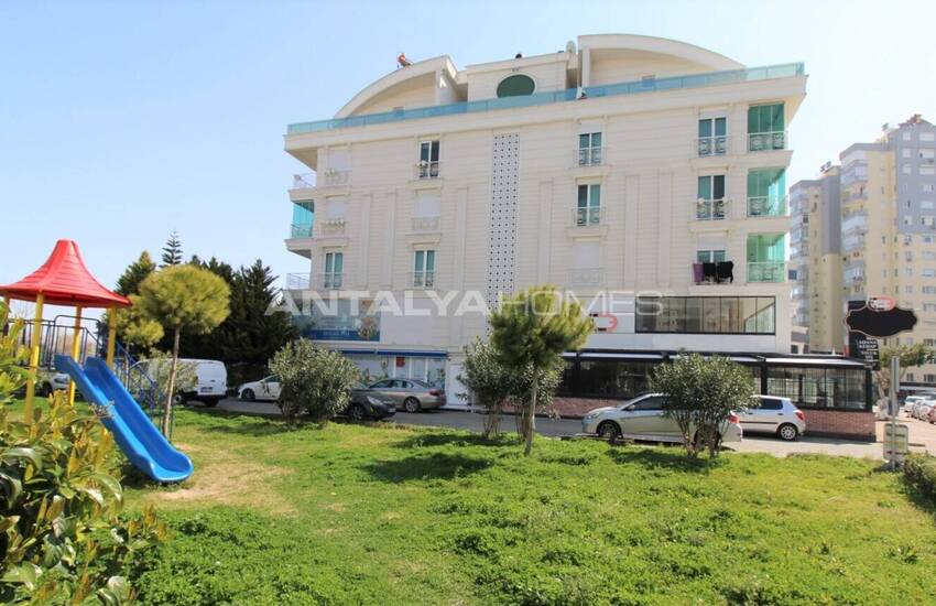 Antalya Lara'da Havuzlu Butik Sitede Plaja Yakın Daire 2