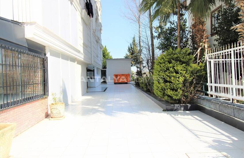 Antalya Lara'da Havuzlu Butik Sitede Plaja Yakın Daire 5