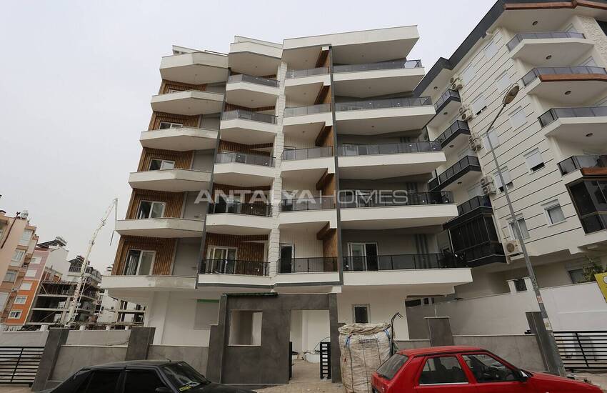 Apartment in Project with Indoor Car Park in Antalya Muratpasa 2