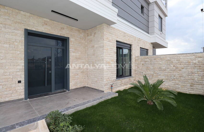 Half Vrijstaande Huizen Met Zwembaden En Liften In Dosemealti Antalya 4