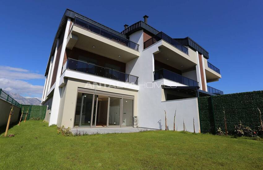 Villa's Met Privézwembad En Smart Home-systemen In Konyaalti