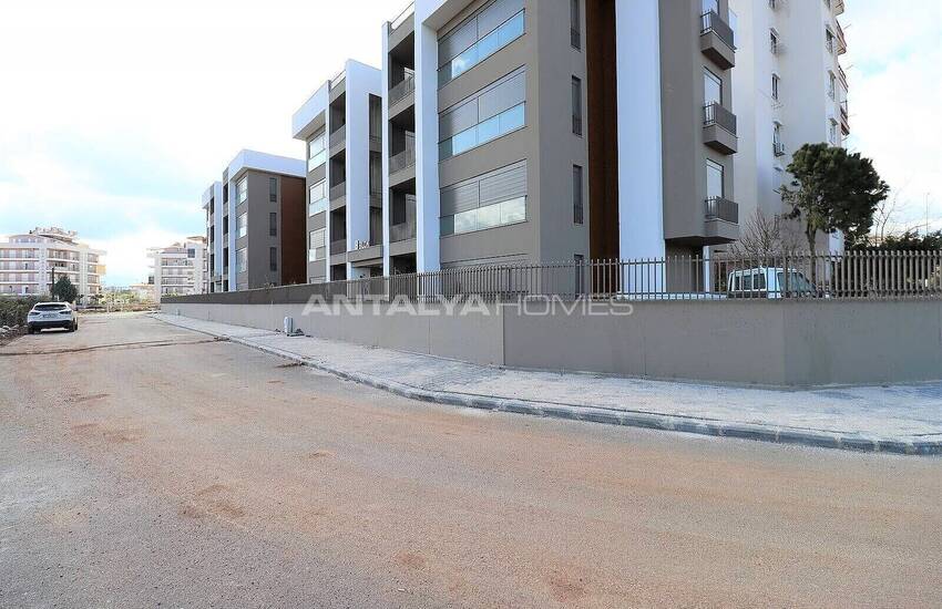 Moderna Lägenheter I Ett Komplex Med Pool I Dosemealti Antalya 1