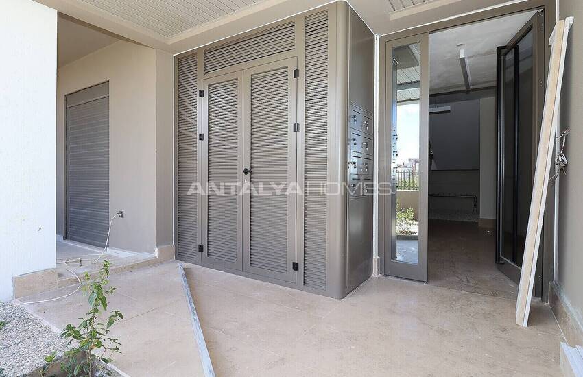 Moderna Lägenheter I Ett Komplex Med Pool I Dosemealti Antalya 8