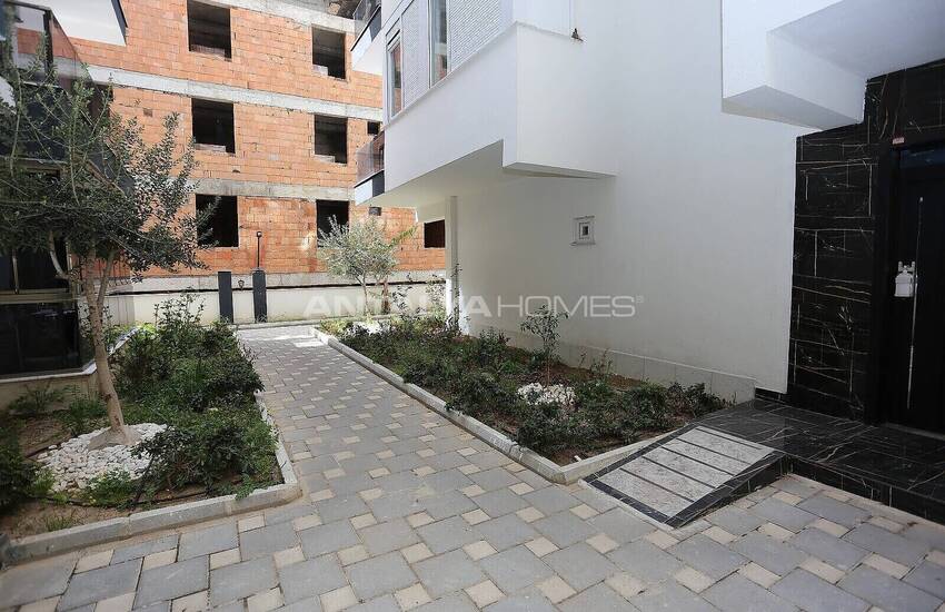 Furnished Apartment Close to Old Town and Beach in Antalya 11