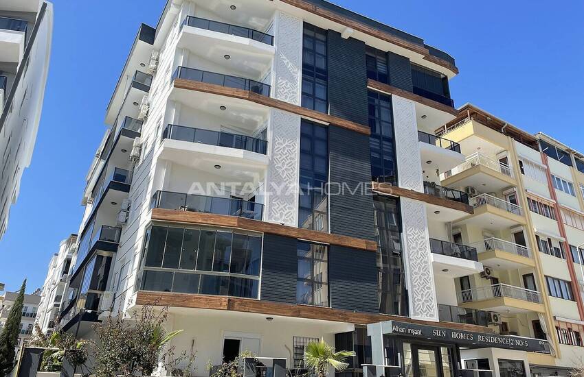 Furnished Apartment Close to Old Town and Beach in Antalya 3