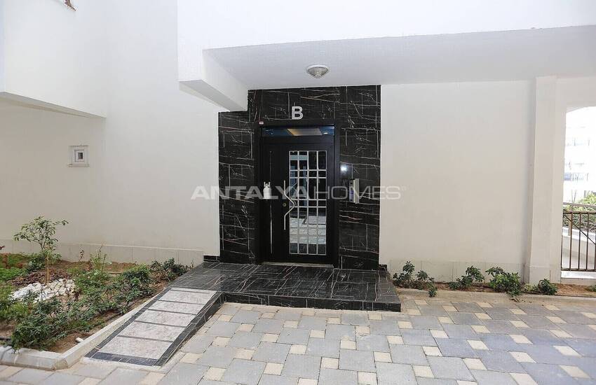 Furnished Apartment Close to Old Town and Beach in Antalya 7