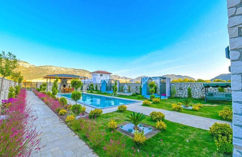 2+1 Isolerad Villa Med Utrustad Inredning På 1876 M² Mark I Kas Kalkan 9