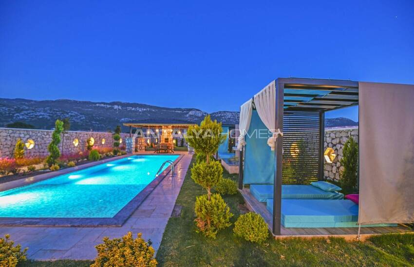 2+1 Isolerad Villa Med Utrustad Inredning På 1876 M² Mark I Kas Kalkan 1