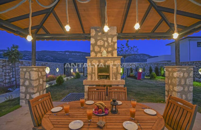 2+1 Isolerad Villa Med Utrustad Inredning På 1876 M² Mark I Kas Kalkan 5