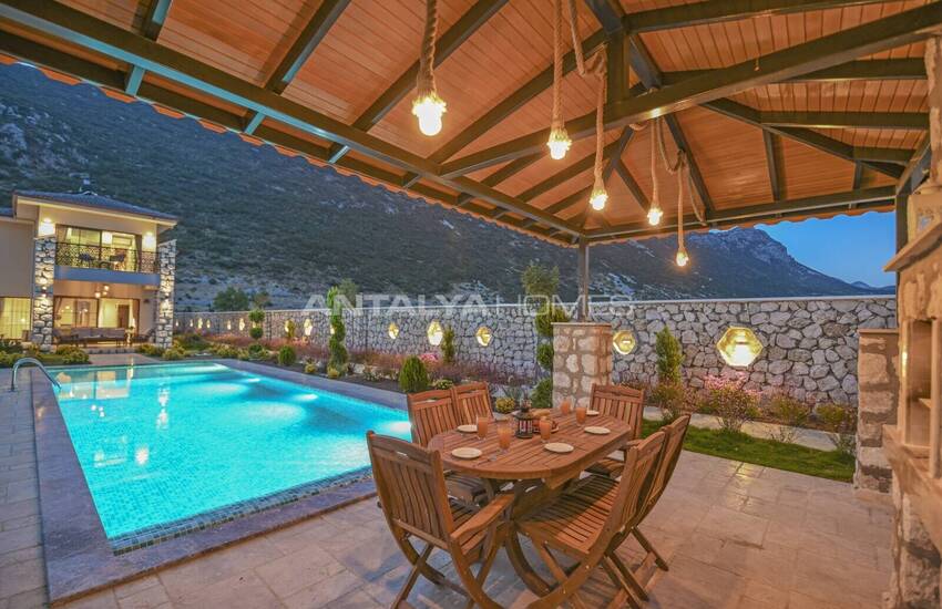 2+1 Isolerad Villa Med Utrustad Inredning På 1876 M² Mark I Kas Kalkan 4