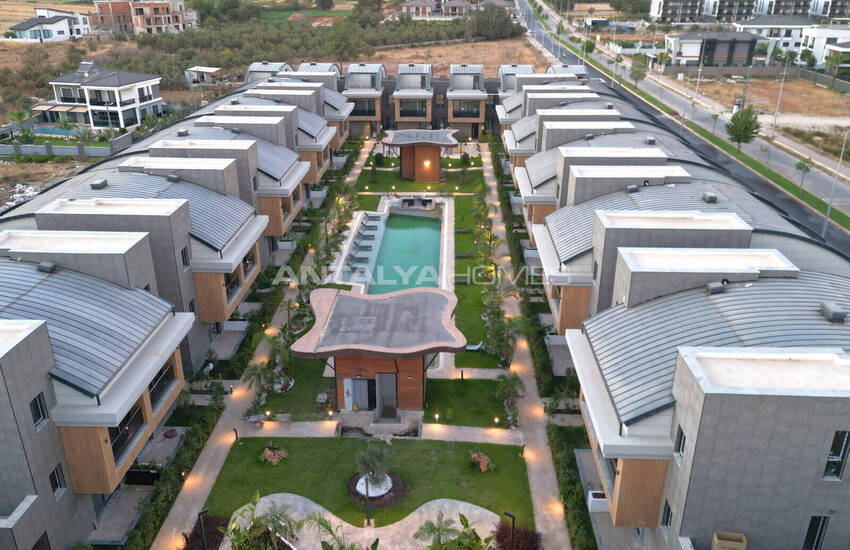 Luxuriöse Villen Mit Innenparkplatz In Antalya Dosemealti 1