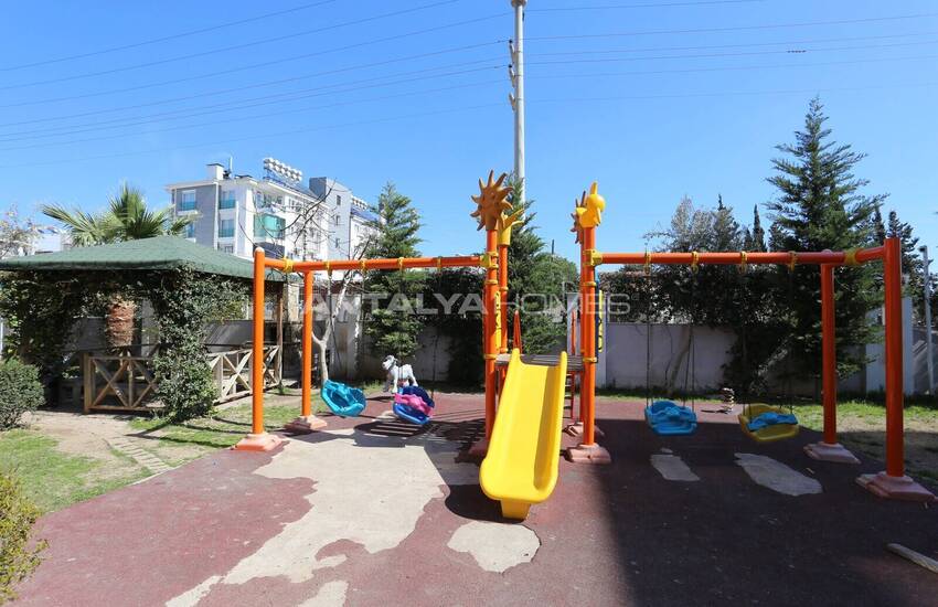 Antalya Kepez'de Havuzlu Sitede Satılık Arakat Daire 6