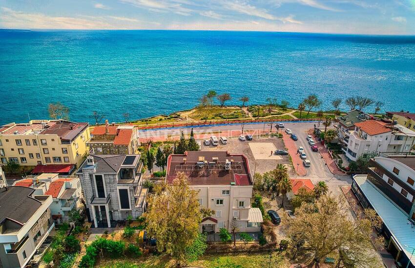 Luxury Apartment with Mountain and Sea Views in Antalya Lara 1