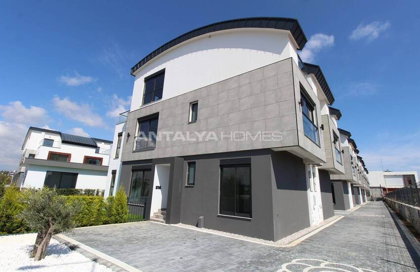Houses Close to Beach and City Center in Antalya Manavgat 1