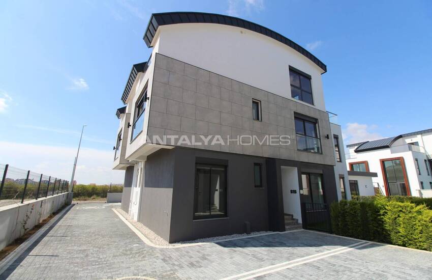 Houses Close to Beach and City Center in Antalya Manavgat 3