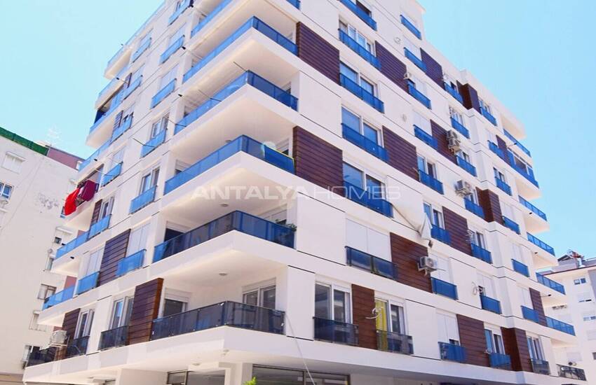 4-bedroom Apartment Close to the Sea in Antalya Muratpasa 1