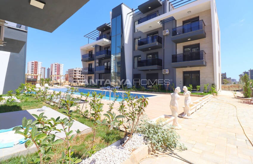 آپارتمان با دید استخر در یک پروژه لوکس در آنتالیا، آکسو