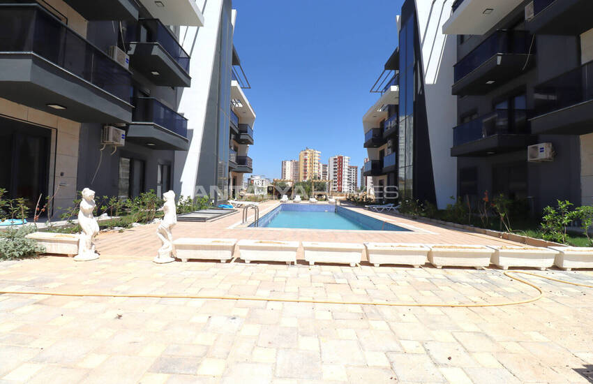 آپارتمان با دید استخر در یک پروژه لوکس در آنتالیا، آکسو 2