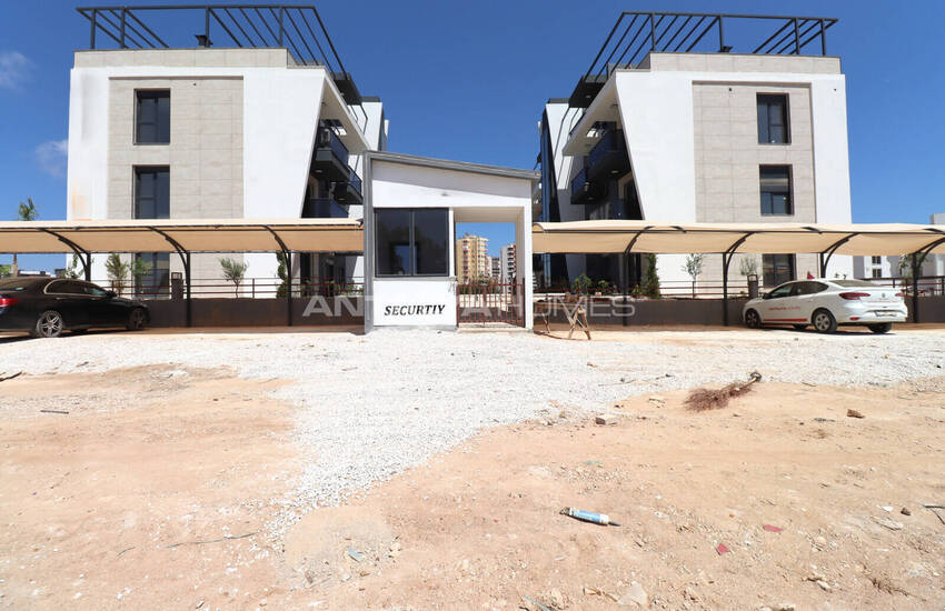 آپارتمان با دید استخر در یک پروژه لوکس در آنتالیا، آکسو 1