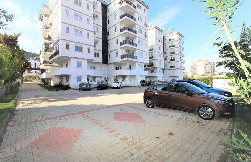 Меблированная Квартира на Среднем Этаже с Балконом в Кепезе 1