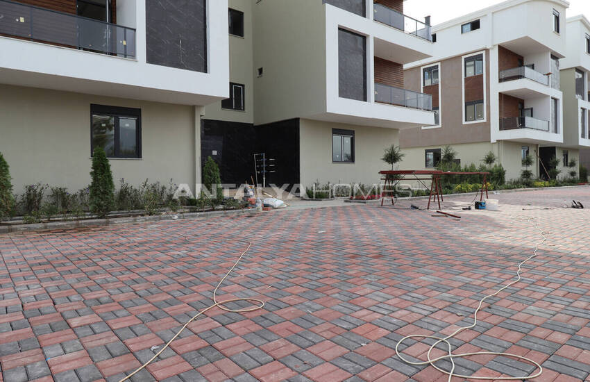 آپارتمان های نوساز در مکانی آرام در آنتالیا 1