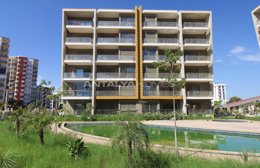 Antalya Aksu'da Site İçerisinde Havuz Manzaralı Daireler 3