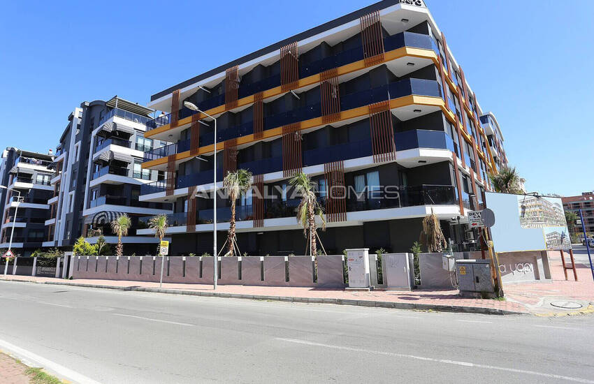 Apartment with En-suite Bathroom in Complex in Antalya 3