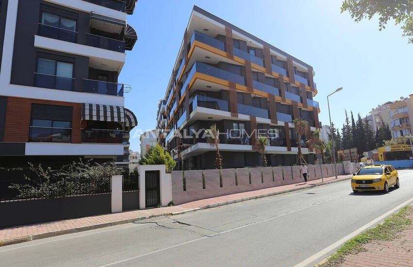 Apartment with En-suite Bathroom in Complex in Antalya 4