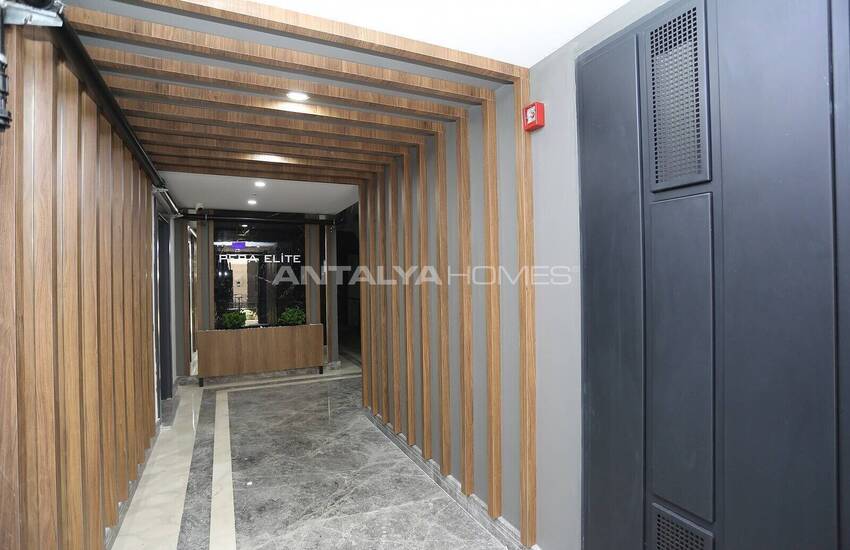 Apartment with En-suite Bathroom in Complex in Antalya 7