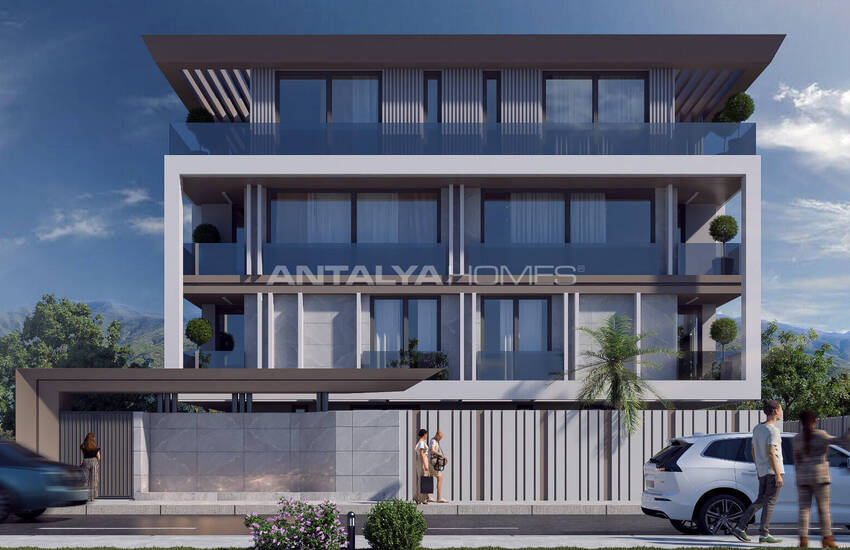 Antalya Muratpaşa'da Yüzme Havuzlu Sitede Daireler