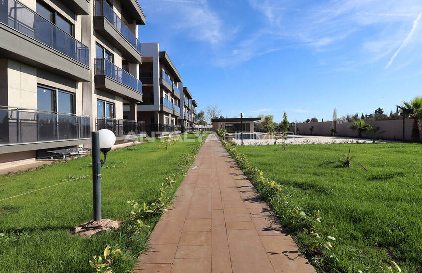 آپارتمان های شیک بزرگ در مجتمعی با آسانسور در آنتالیا 5