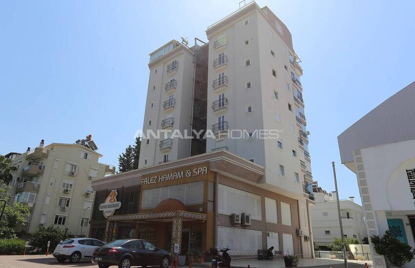 Appartement Sur La Rue Principale À Konyaalti Antalya