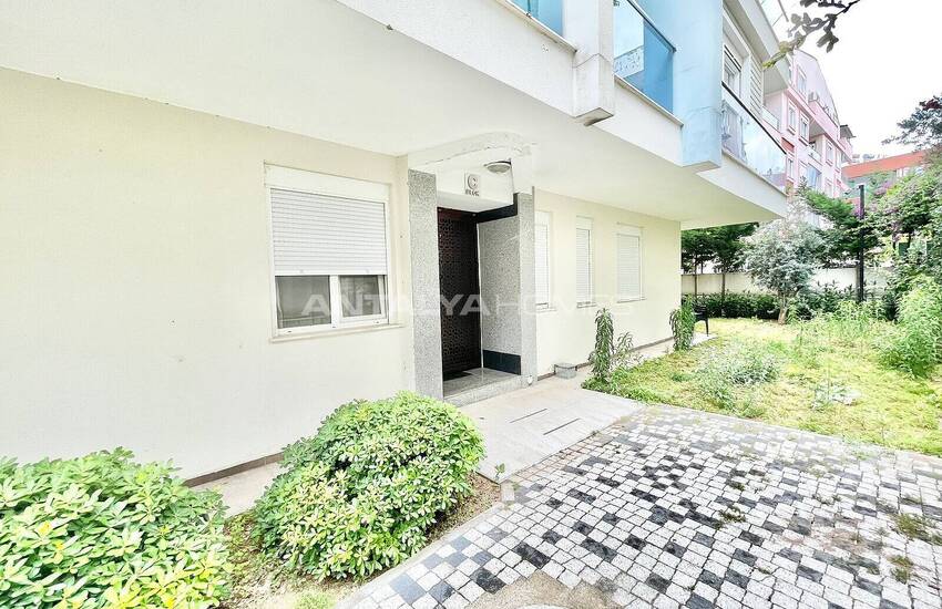 Muratpaşa'da Kapalı Otoparklı ve Güvenlikli Sitede 2+1 Daire 5
