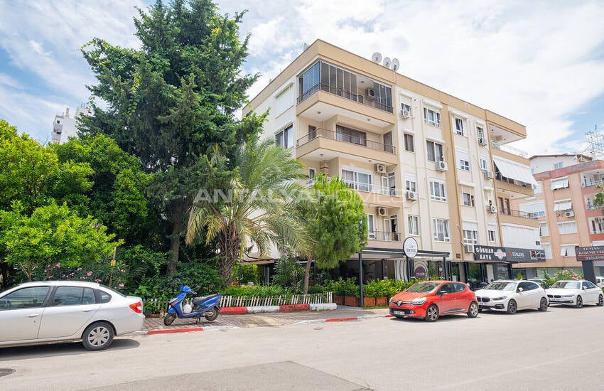 Muratpaşa Yeşilbahçe'de Potansiyel Yüksek Cirolu Dükkan 1