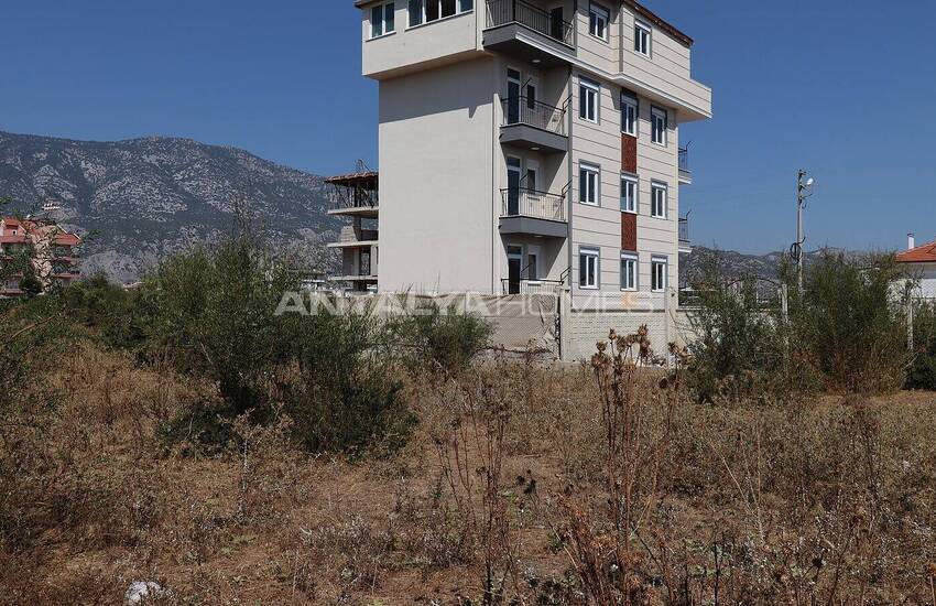 شقق جديدة مطلة على الجبل في ينيكوي دوشيميالتي