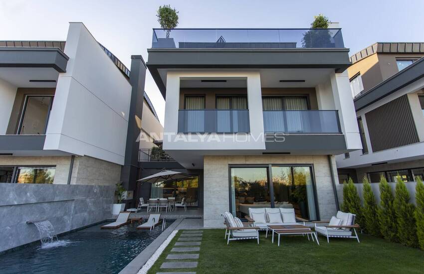 Detached Villas with Private Pool in Antalya Dosemealti 1