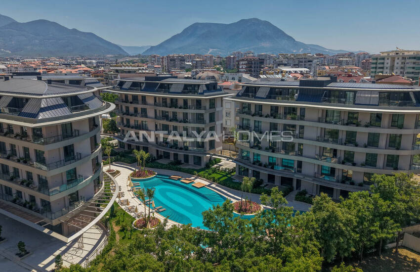 Alanya Oba'da Şehir ve Deniz Manzaralı Satılık Daireler 1