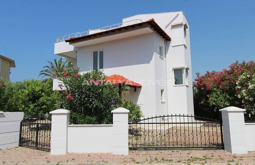 Villa Meublée En Triplex Près Des Terrains De Golf À Kadriye 11