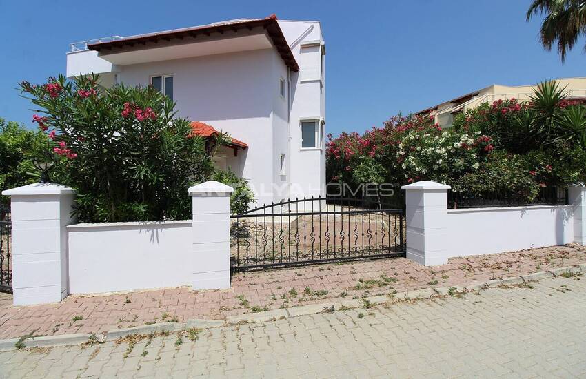 Villa Meublée En Triplex Près Des Terrains De Golf À Kadriye 8