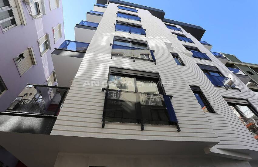 2+1 Apartment in Antalya with Natural Gas Near the Sea 1