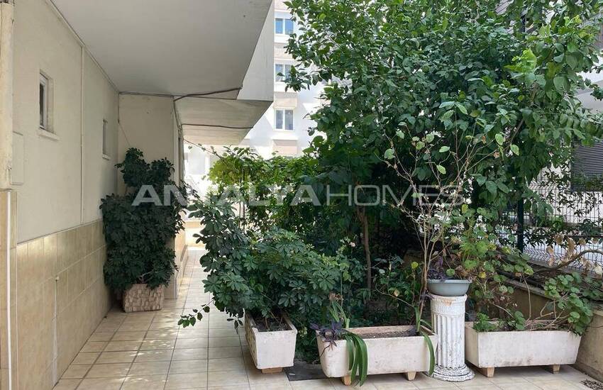 5-bedroom Well-maintained Flat Near the Sea in Antalya 7
